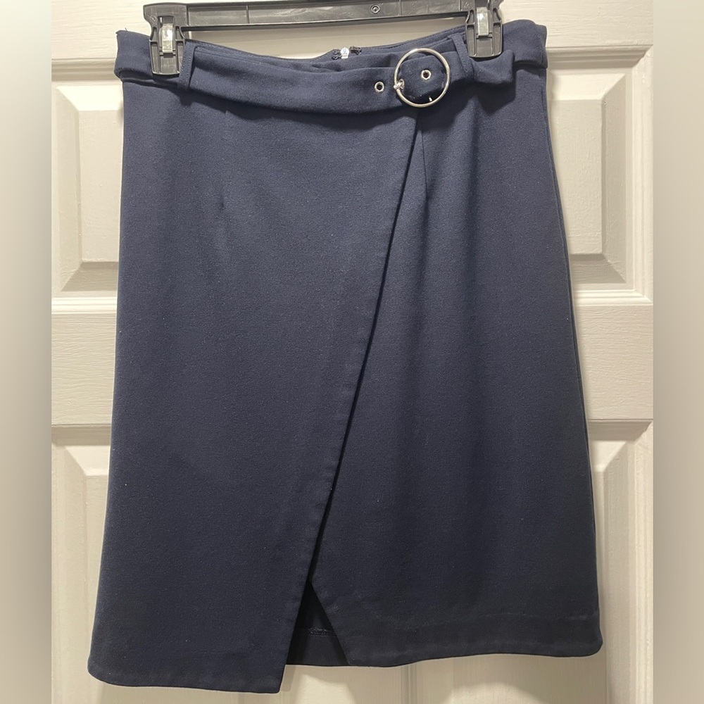 Tahari navy blue wrap skirt with belt 6